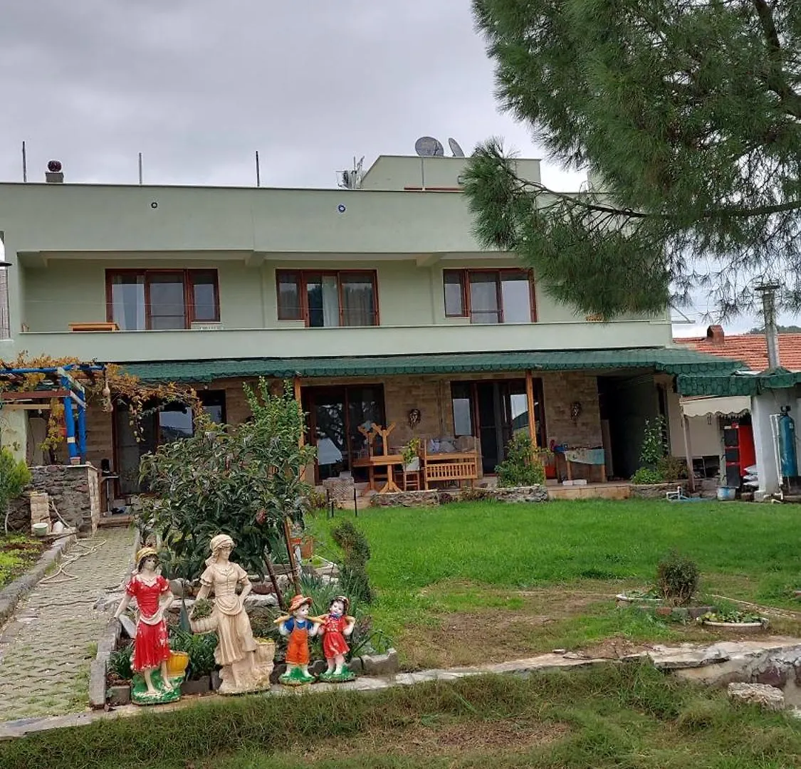 Hotel Daphne Pansiyon Bergama Turkey